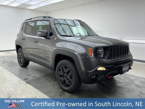 Granite Crystal Clearcoat Metallic 2018 Jeep Renegade Trailhawk