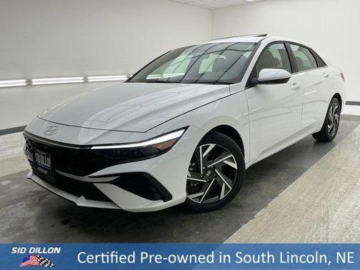 White 2025 Hyundai ELANTRA SEL Convenience