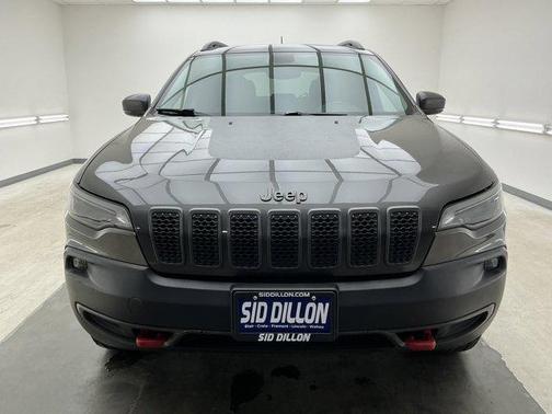 Granite Crystal Clearcoat Metallic 2020 Jeep Cherokee Trailhawk