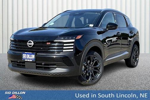 Super Black 2025 Nissan Kicks SR