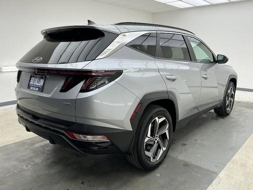Shimmering Silver 2023 Hyundai TUCSON SEL