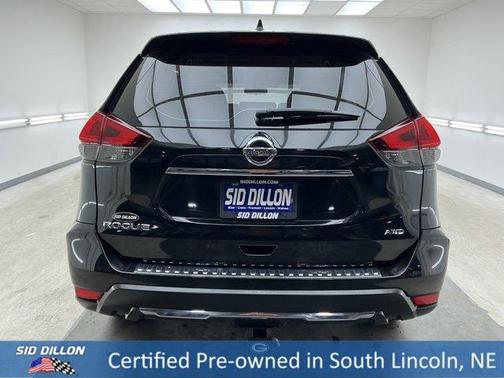 Magnetic Black 2018 Nissan Rogue S