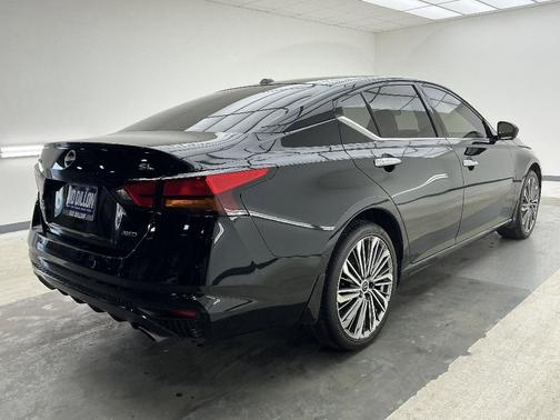 2024 Nissan Altima 2.5 SL