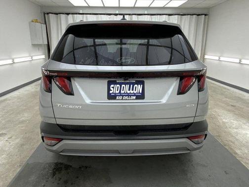 Shimmering Silver 2026 Hyundai TUCSON SEL