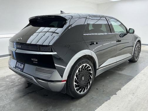 Black 2024 Hyundai IONIQ 5 Limited