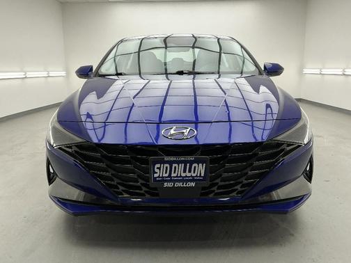2022 Hyundai ELANTRA Limited