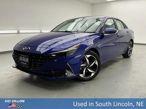 2022 Hyundai ELANTRA Limited