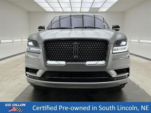 Gray 2018 Lincoln Navigator Reserve