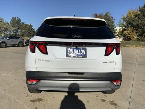 2026 Hyundai TUCSON Hybrid SEL