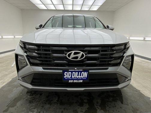 Pearl 2026 Hyundai TUCSON Hybrid Blue SE