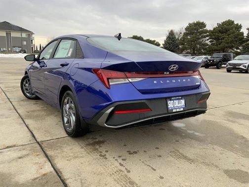 2026 Hyundai ELANTRA HEV Blue