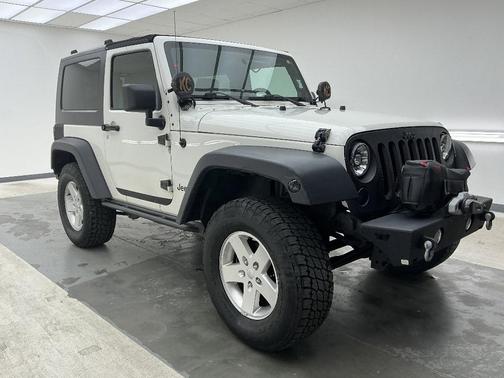 Stone White 2010 Jeep Wrangler Sport