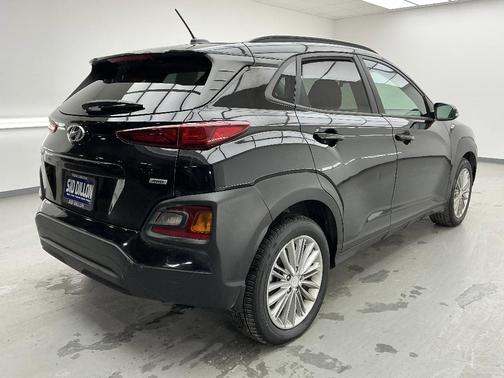 2020 Hyundai KONA SEL