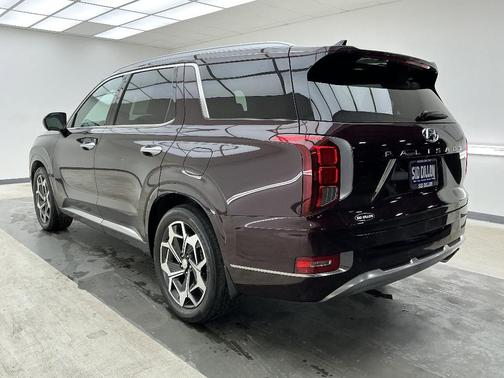 Burgundy 2022 Hyundai PALISADE Calligraphy
