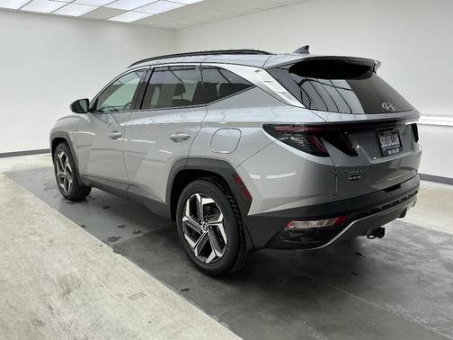 Shimmering Silver 2022 Hyundai TUCSON Hybrid Limited