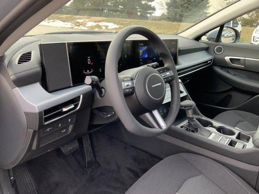 2026 Hyundai SONATA SE