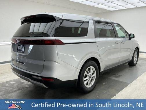Silky Silver 2022 Kia Carnival LX