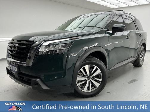 2023 Nissan Pathfinder SL