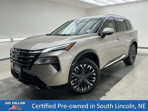 Champagne Silve 2025 Nissan Rogue Platinum