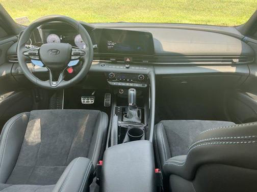 2025 Hyundai ELANTRA N Base