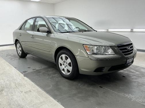 Natural Khaki Mica 2010 Hyundai SONATA GLS
