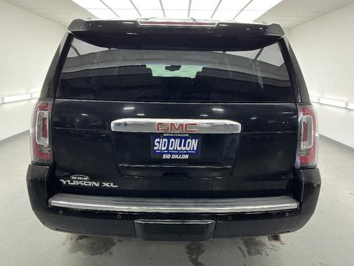 2017 GMC Yukon XL Denali