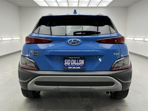 2022 Hyundai KONA SEL