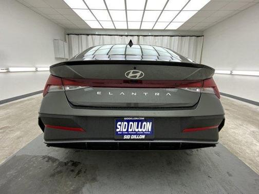Amazon Gray 2026 Hyundai ELANTRA SEL Sport