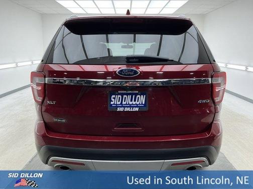Ruby Red Metallic Tinted Clearcoat 2017 Ford Explorer XLT