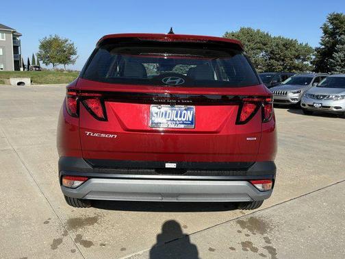 2025 Hyundai TUCSON SE
