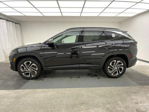 Ash Black 2026 Hyundai TUCSON Hybrid Limited