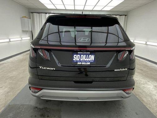 Ash Black 2026 Hyundai TUCSON Hybrid Limited
