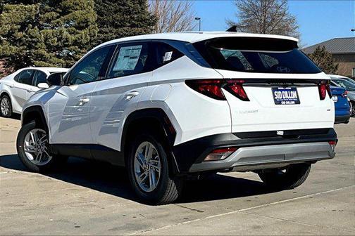 2025 Hyundai TUCSON SE