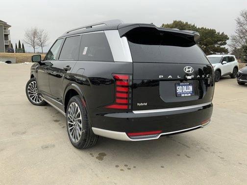 Abyss Black Pearl 2026 Hyundai Palisade Hybrid Calligraphy