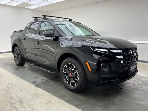 Phantom Black 2024 Hyundai SANTA CRUZ 2.5T XRT