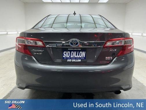 Magnetic Gray Metallic 2014 Toyota Camry Hybrid XLE