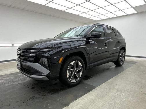Phantom Black 2026 Hyundai TUCSON SEL