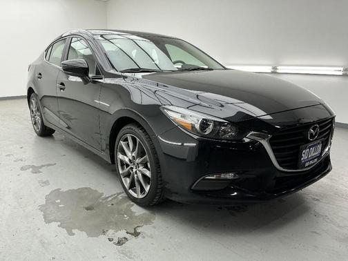 2018 Mazda Mazda3 Touring