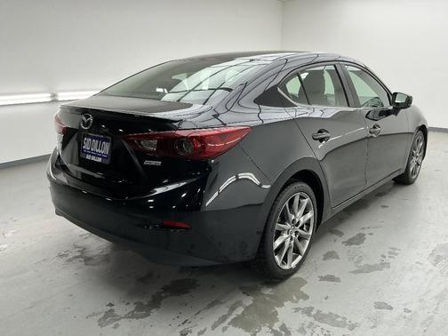 2018 Mazda Mazda3 Touring