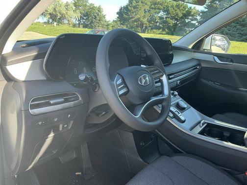 2025 Hyundai PALISADE SE