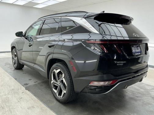 Phantom Black 2022 Hyundai TUCSON Limited