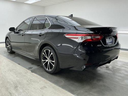 Midnight Black Metallic 2020 Toyota Camry SE Nightshade