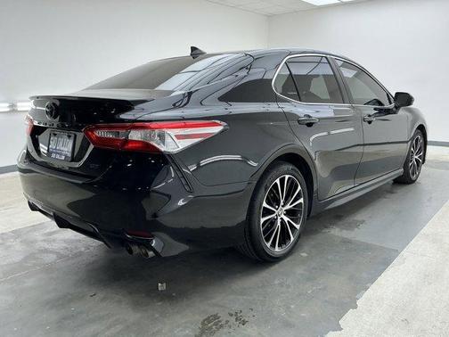 Midnight Black Metallic 2020 Toyota Camry SE Nightshade