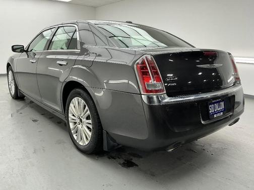 2013 Chrysler 300C Base