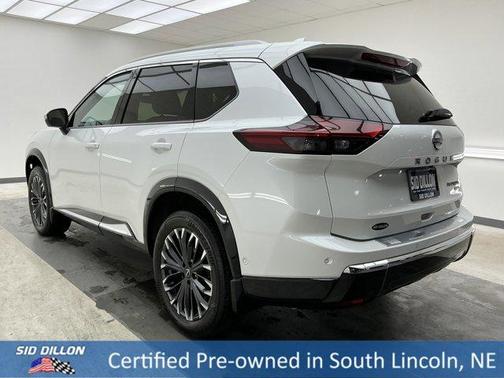 Everest White P 2025 Nissan Rogue Platinum