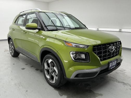 2024 Hyundai VENUE SEL