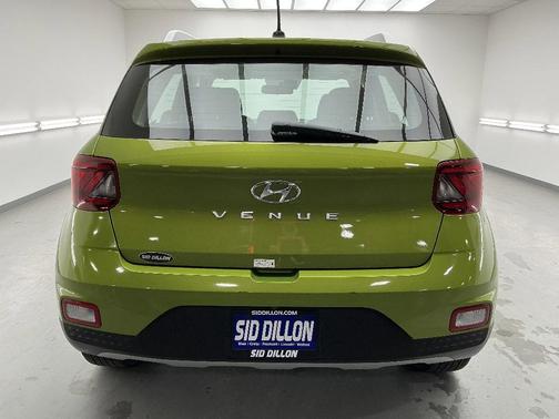 2024 Hyundai VENUE SEL