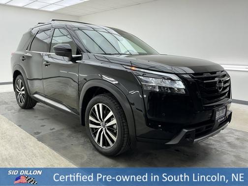 2024 Nissan Pathfinder Platinum