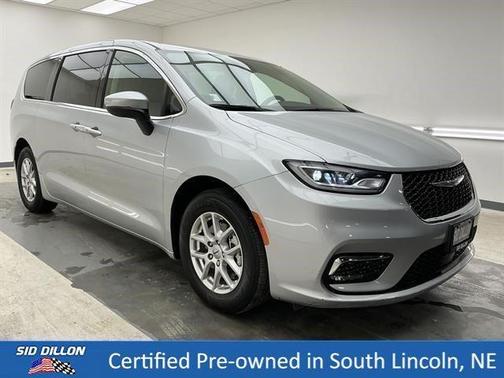 Silver Mist Clearcoat 2023 Chrysler Pacifica Touring-L