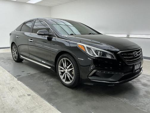 Phantom Black 2015 Hyundai SONATA Sport 2.0T